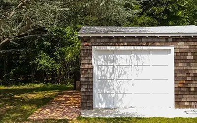 Quick Tips to Spot Garage Door Issues Early