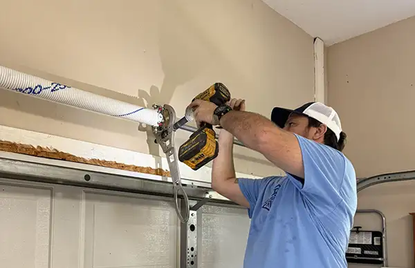 garage door repair man